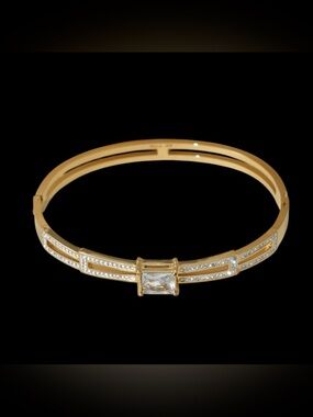 J14. Ella Crystal Rhinestone Bracelet - 7” - 18K Gold Plated - No Cancels